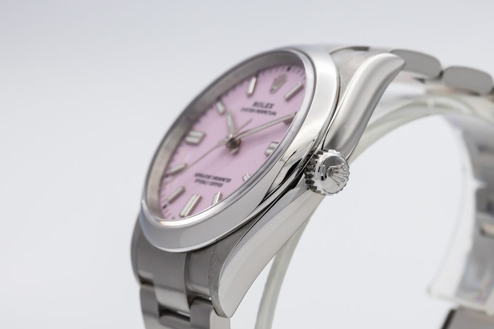 Rolex Oyster Perpetual 126000 Image 2